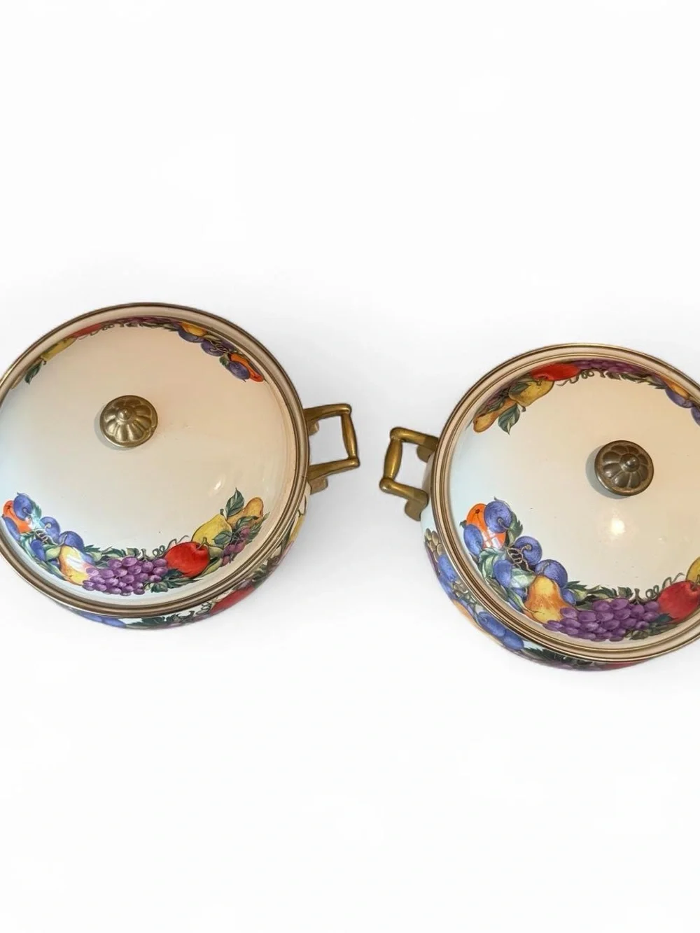 2 vintage Fruit-Pattern Covered Ceramic Covered Casserole Dish’s/ Dutch ovens